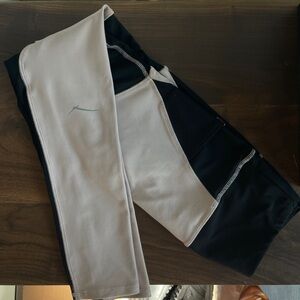 Women's Black and Tan High-Waisted Leggings